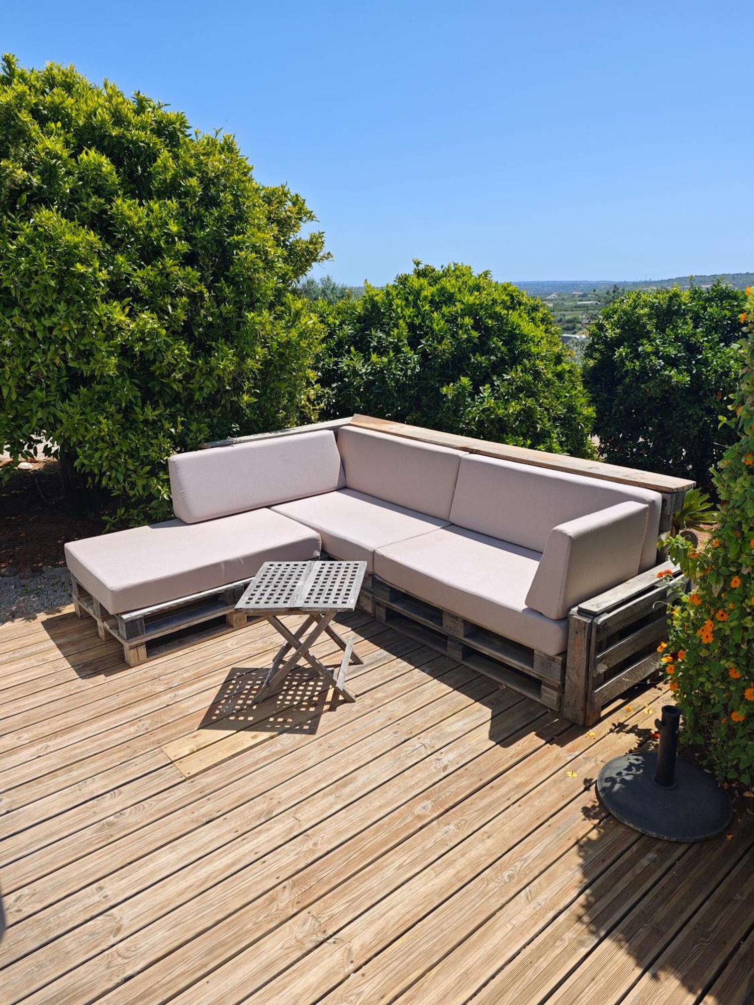 Casa Azul-tiny House With Fantastic View, Big Outdoor Space And Pool *
